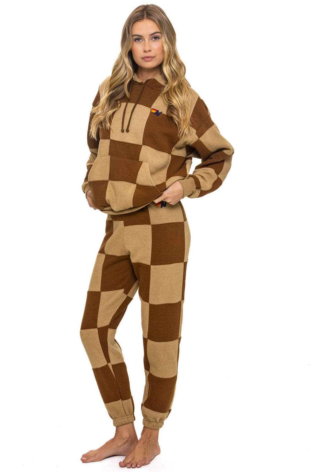 CHECK QUILT RELAXED PULLOVER HOODIE - TAN // CINNAMON