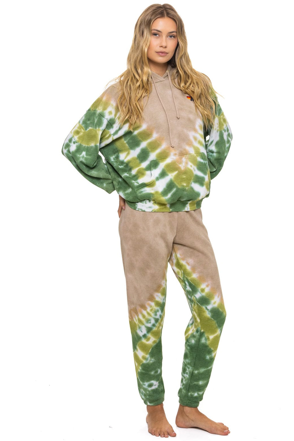 HAND DYED V SWEATPANTS - TIE DYE SAND // JUNGLE