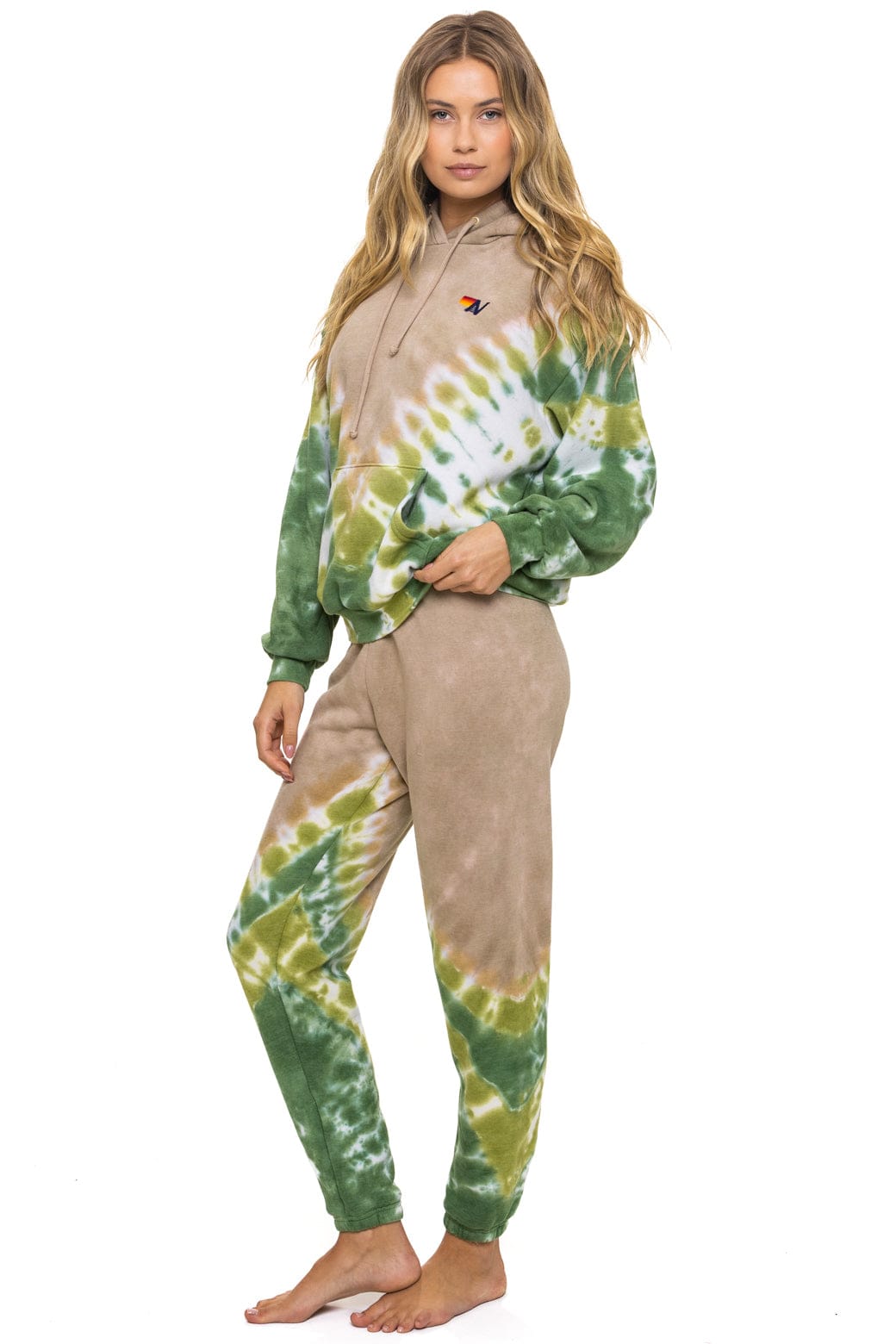 HAND DYED V SWEATPANTS - TIE DYE SAND // JUNGLE
