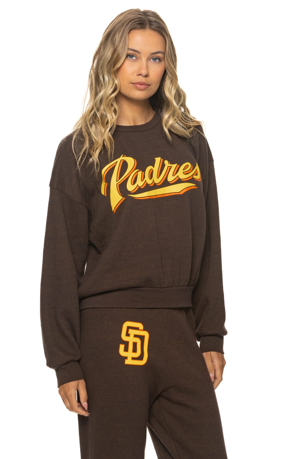 SAN DIEGO PADRES 2026 RELAXED CREW SWEATSHIRT - BROWN