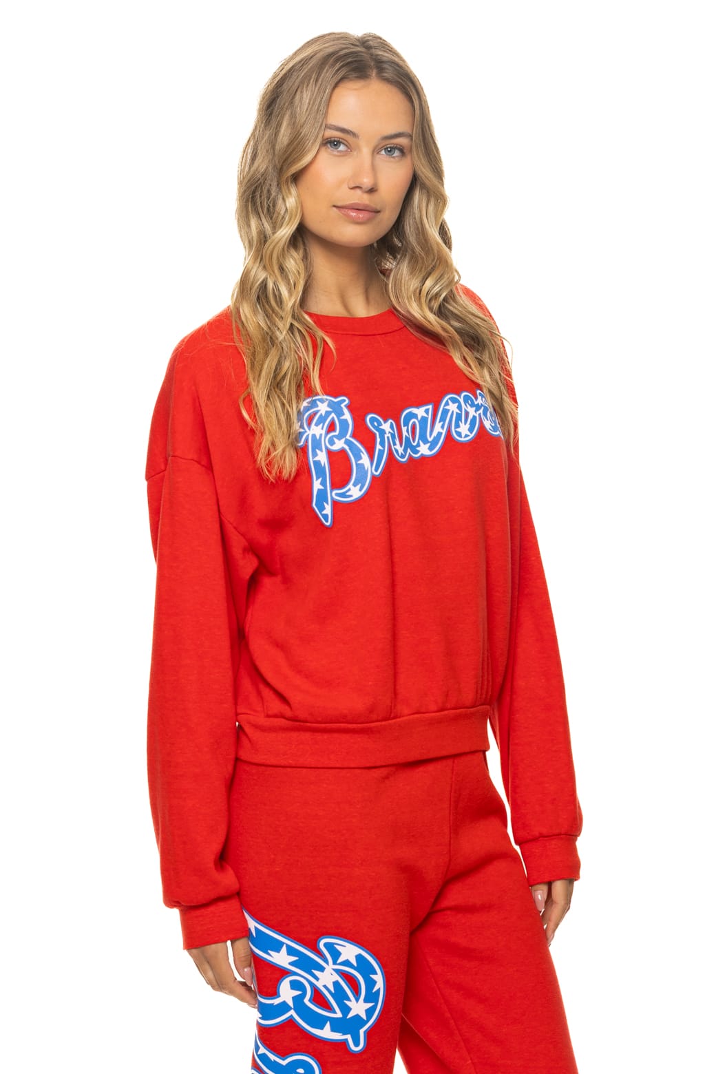 ATLANTA BRAVES 2026 RELAXED CREW SWEATSHIRT - RED