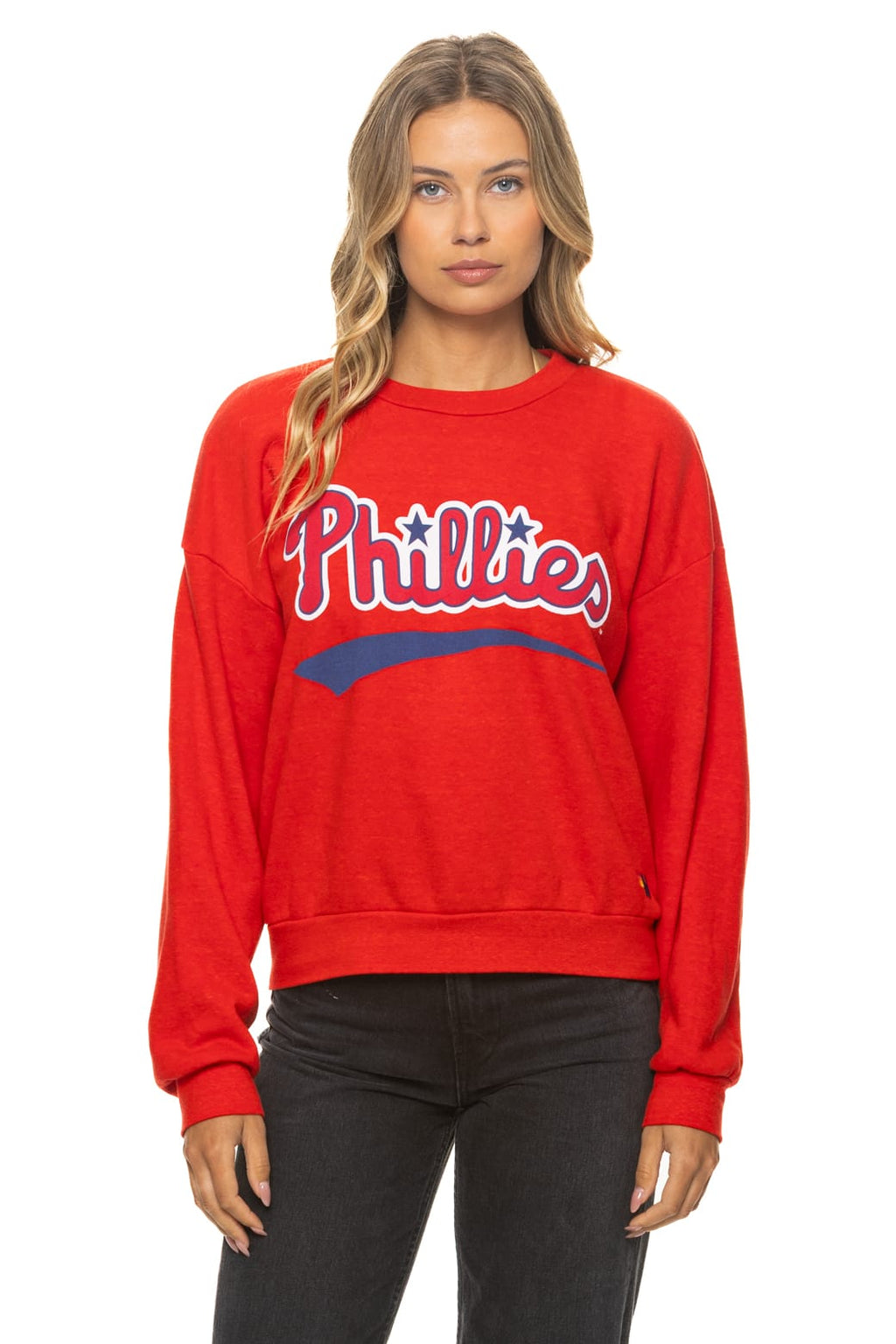PHILADELPHIA PHILLIES 2026 RELAXED CREW SWEATSHIRT - RED