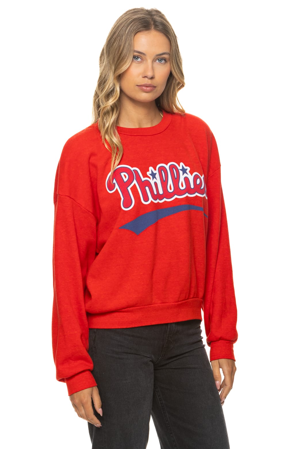 PHILADELPHIA PHILLIES 2026 RELAXED CREW SWEATSHIRT - RED