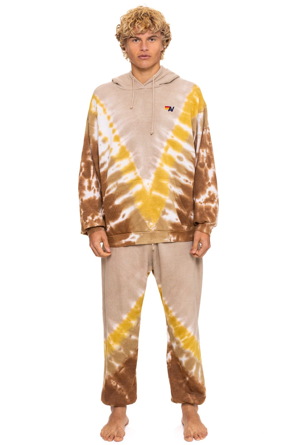 HAND DYED V RELAXED PULLOVER HOODIE - TIE DYE SAND // CINNAMON