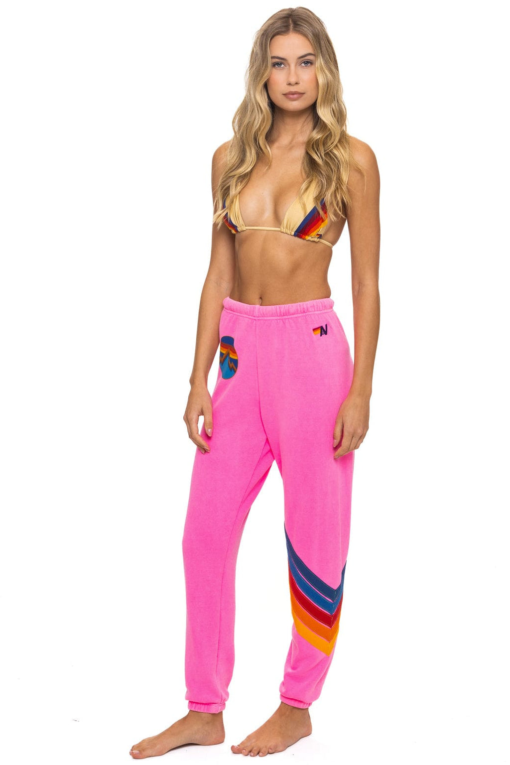 ALL SEASONS CIRCLE CHEVRON SWEATPANTS - NEON PINK
